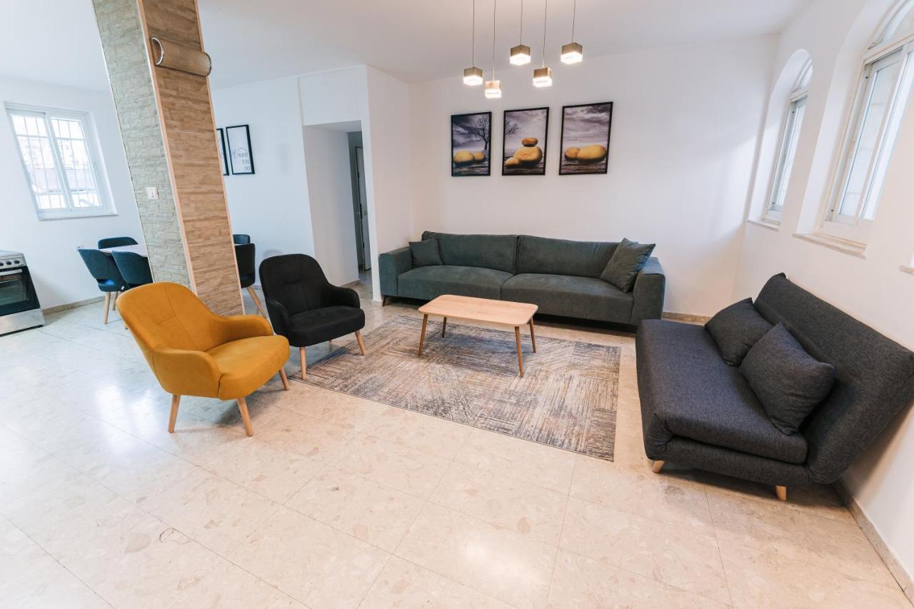 Aristo Machne Yehuda Boutique Apartments Jerusalem Exterior photo