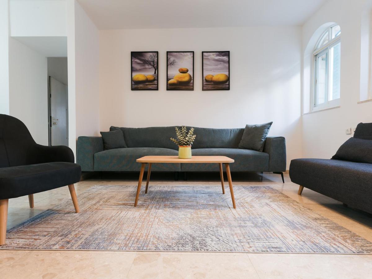 Aristo Machne Yehuda Boutique Apartments Jerusalem Exterior photo